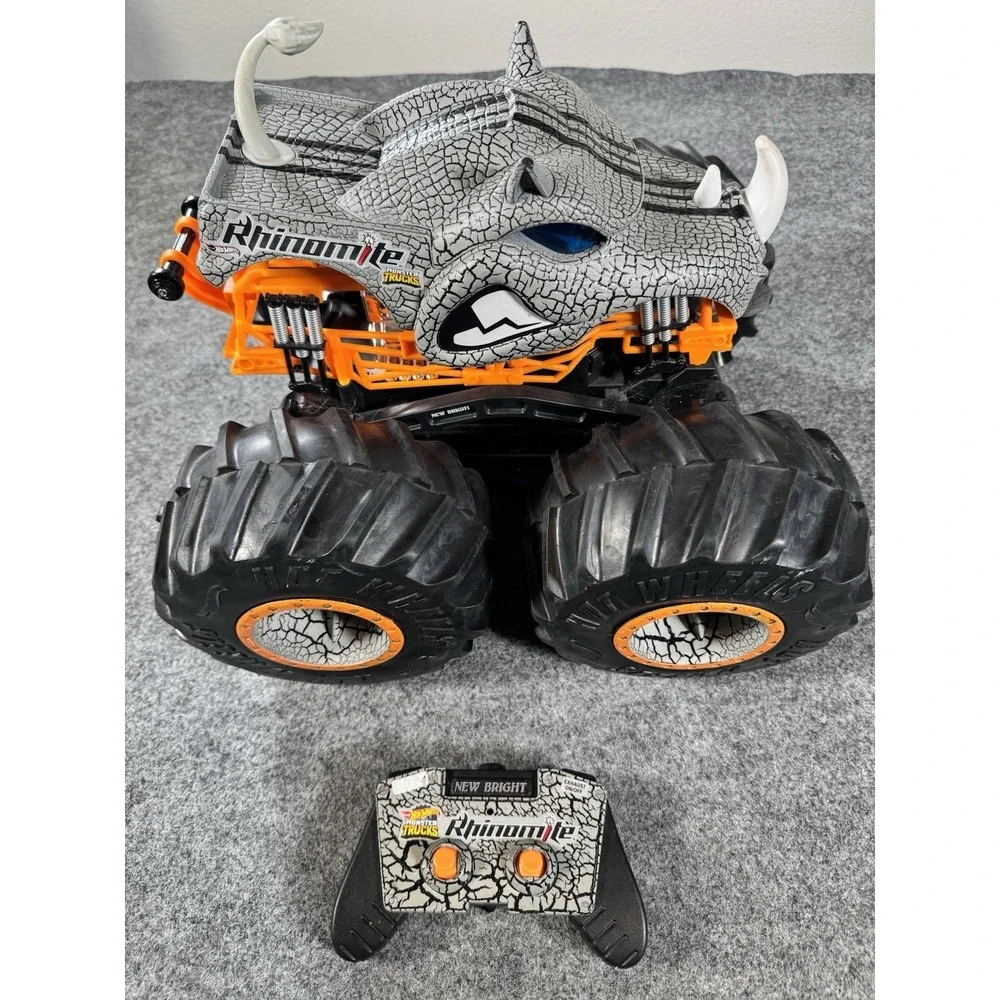 Hot Wheels RhinoMite RC Monster Truck New Bright Remote Control Tested w/ Nitro